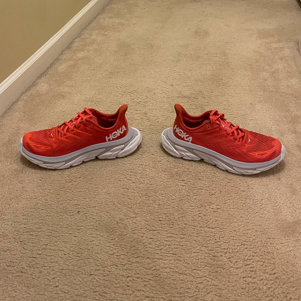 HOKA Clifton Edge